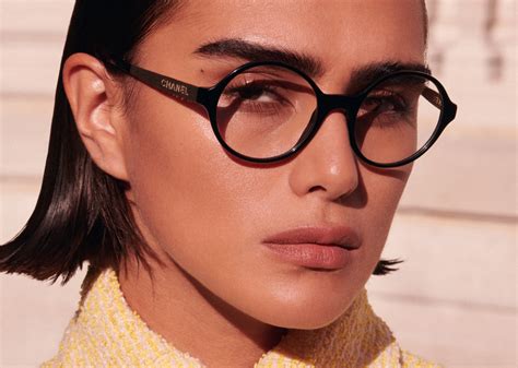 chanel ladies glasses.